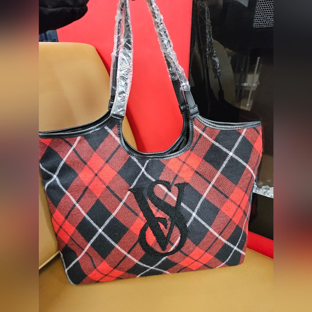 NWT Victoria secret tote